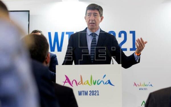 Marín aboga por coordinar la normativa turística de las regiones