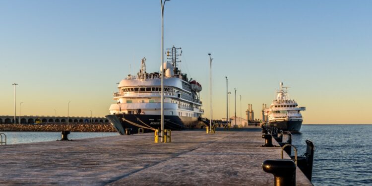 Moll de Balears de Port Tarragona recibe a dos cruceros de forma simultánea por primera vez