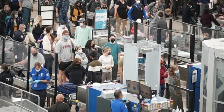 Pandemia, show y viajes; así el Día de Acción de Gracias en EU