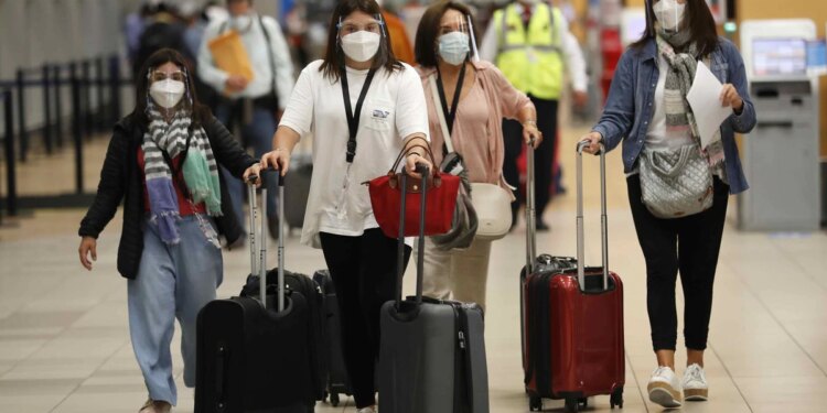 Perú mantendrá sus vuelos suspendidos con Sudáfrica por la variante ómicron