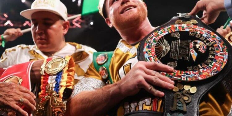 Pide Eddy Reynoso para ‘Canelo’ pelea por título crucero y pentacampeonato