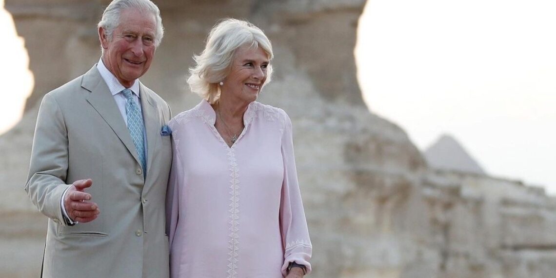 Príncipe Carlos retoma los viajes internacionales con una visita a Egipto