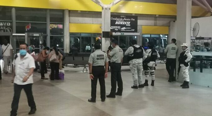 Reapertura de Frontera: Viajes en autobús de EU a MTY no aumentan demanda