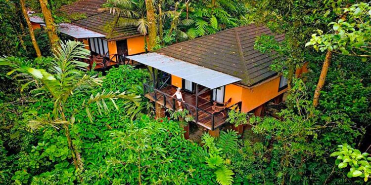 Revista HOLA de España destaca los mejores destinos turísticos secretos en Costa Rica