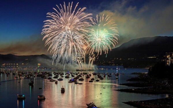 Riviera Cruises hace lista con mejores fuegos artificiales del mundo