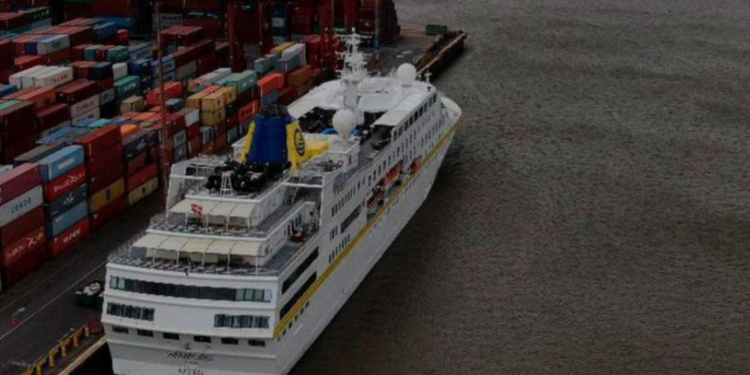 Se les corrió el mapa: Argentina permitió ingresar a crucero de África, al confundir origen de Cabo Verde