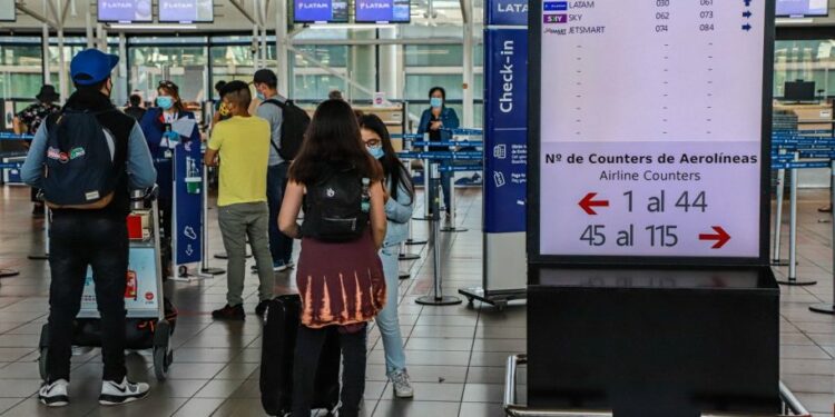 Senado aprueba ley endoso de pasajes areos y parlamentarios regionales celebran la iniciativa