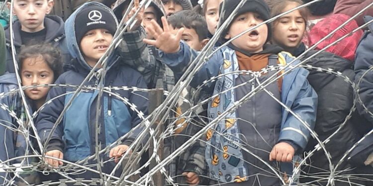 Turquía prohibió vuelos desde Iraq, Siria y Yemen hacia Bielorrusia por la crisis migratoria e la frontera con Polonia