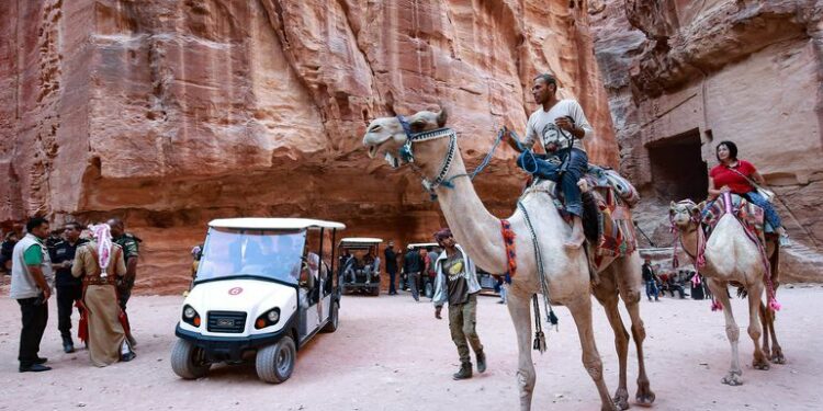 Un paseo en buggy eléctrico por la turística Petra, Jordania - Viajes