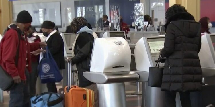 Viajes por el Día de Acción de Gracias – Telemundo Washington DC (44)