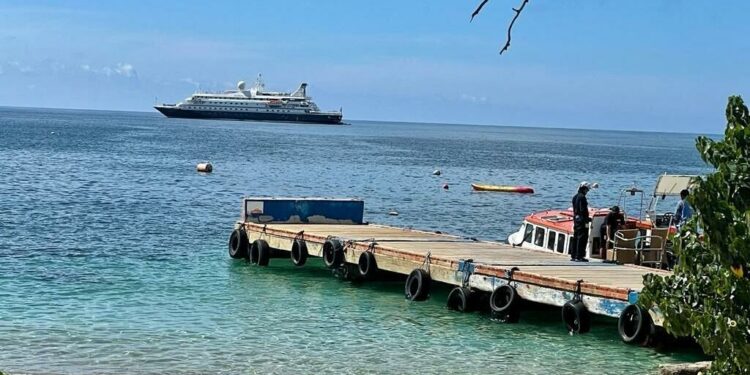 Vieques apoyará el desarrollo de nuevos negocios por llegada de cruceros | Municipal