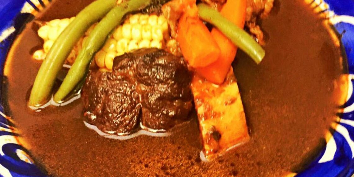 ¡A darle que es mole de olla! Aquí lo encuentras en la CDMX – El Financiero