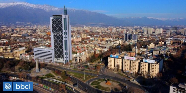 ¿Eres taxista?: conoce los mejores puntos y horarios para encontrar pasajeros en la RM | Nacional