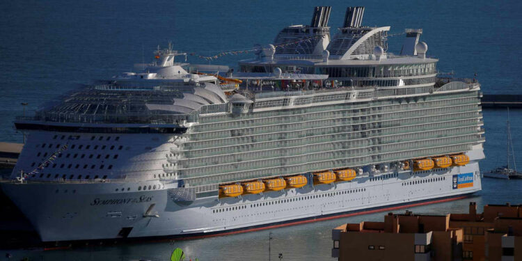 48 pasajeros de un crucero de Royal Caribbean dan positivo a la variante Ómicron