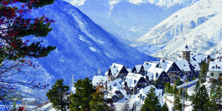 Actividades en la naturaleza y vida cultural en un enclave único