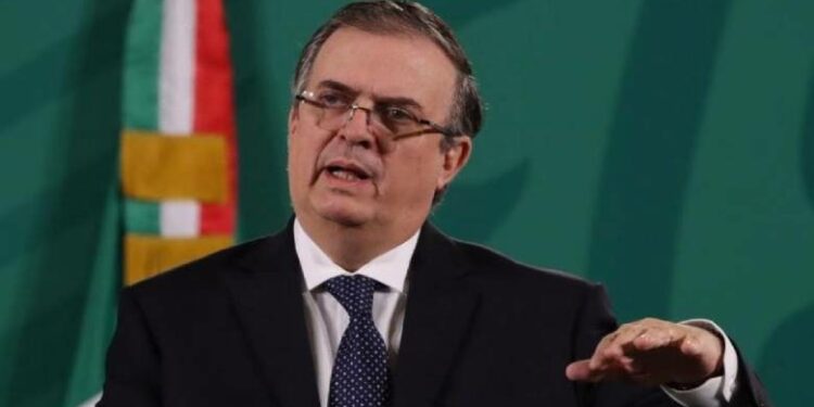 Afirma Ebrard: no se limitarán viajes ante Ómicron