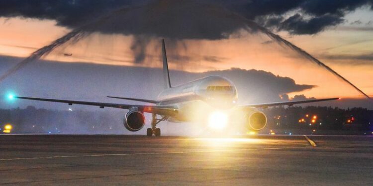 Agencias de viajes preocupadas por cancelaciones de vuelos de Eastern - Nacionales