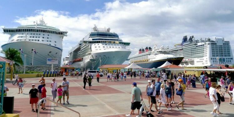 Autoridad Portuaria de St. Maarten monitorea evolución del mercado de cruceros ante avance de variante Omicron