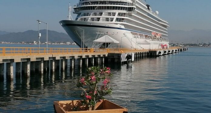 Cancelan arribo del crucero turístico Viking Orión al puerto de Manzanillo
