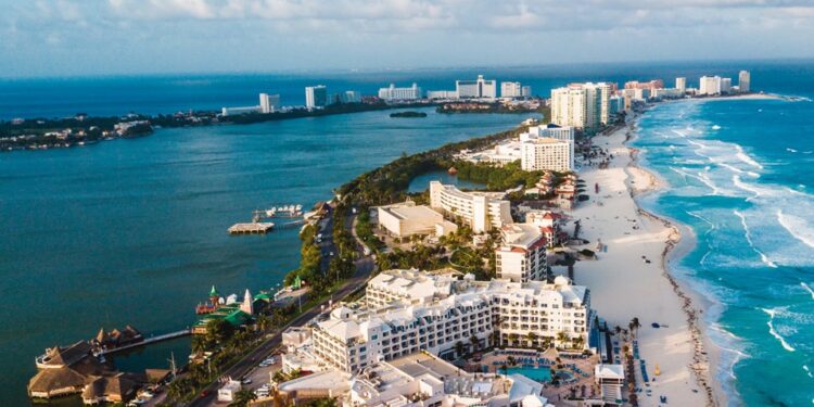 Cancún.