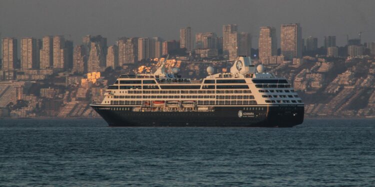 Celebrity Eclipse anuncia regreso a Chile en diciembre de 2023