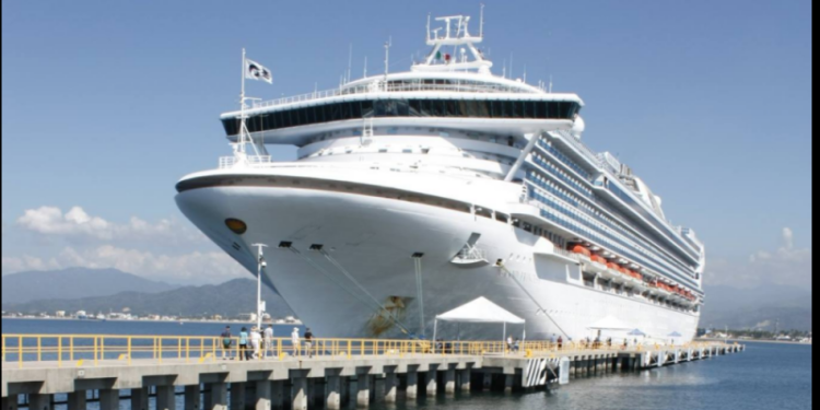 Colima vigila cruceros ante riesgo por variante ómicron