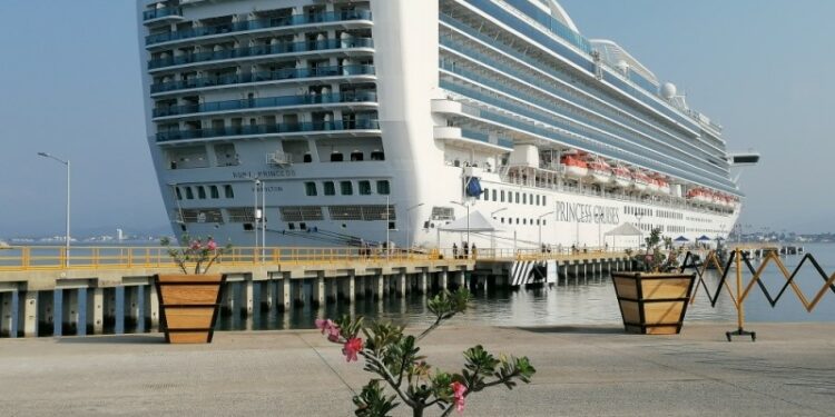 Con nuevos protocolos de salud arriban cruceros turísticos – Noticias Va de Nuez