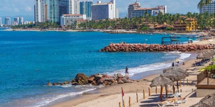 Contin&uacute;a Jalisco con vigilancia de cruceros