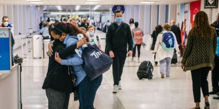 Coronavirus USA: nuevas restricciones de viaje y dónde es obligatoria la mascarilla