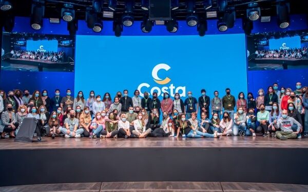 Costa Cruceros presenta a agentes nueva oferta vacacional
