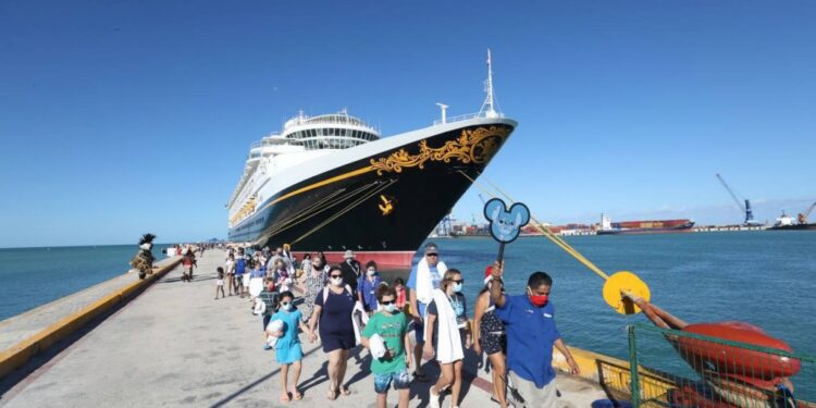 Crucero Disney llegó a Progreso