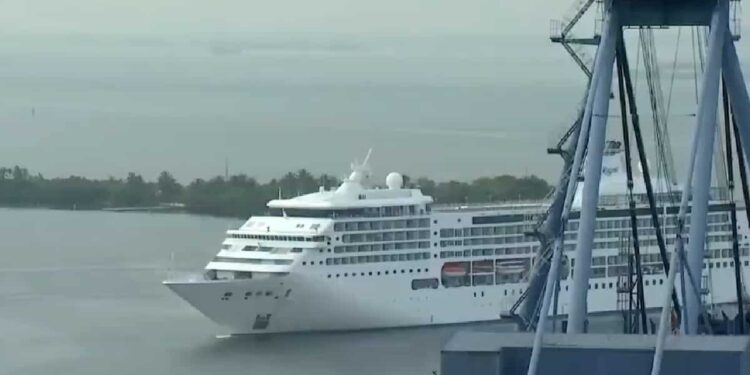 Crucero con casos de covid-19 en Cartagena: Alcalde William Dau