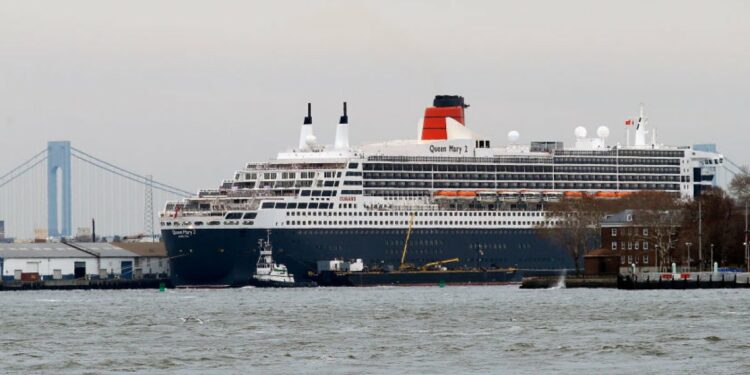 Crucero de lujo no regresa a NYC a recoger pasajeros afectados por brote de COVID-19 – Telemundo New York (47)
