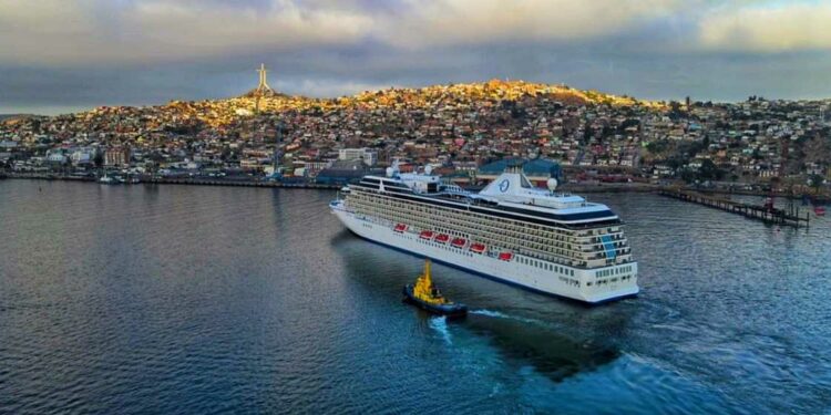 Desde la pandemia: Arriba el primer crucero en Coquimbo