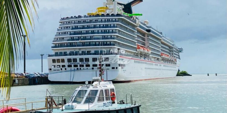 Diario Extra - Limón recibirá 108 cruceros