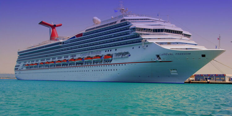 EEUU urge a no viajar en crucero, incluso a los vacunados