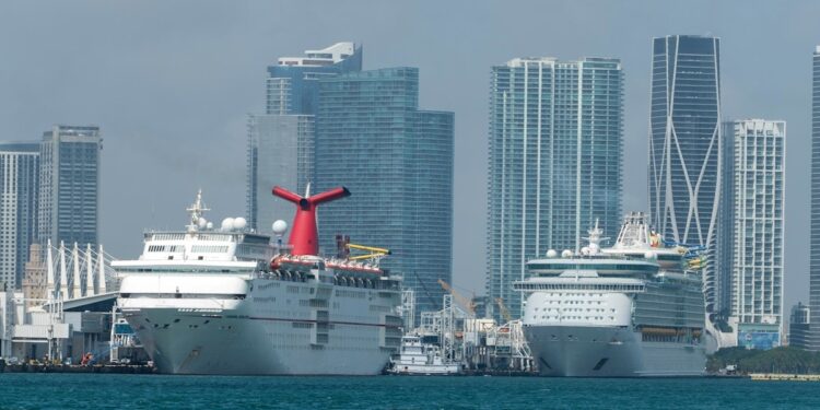 cruceros-covid-efe