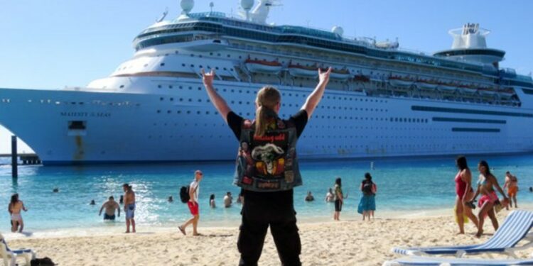 70000TONS1
