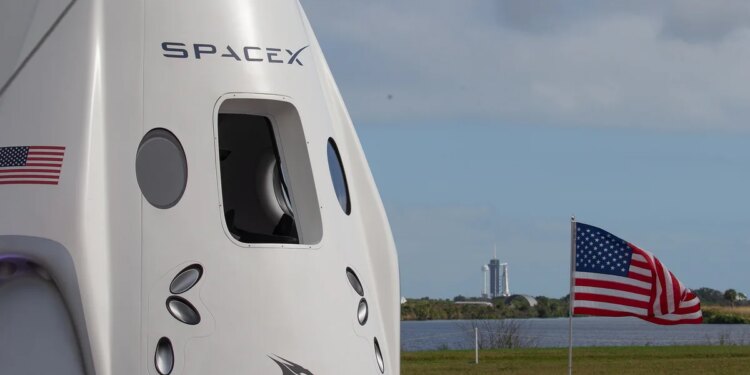 El mal tiempo amenaza el despegue de una nave de carga de SpaceX a la EEI