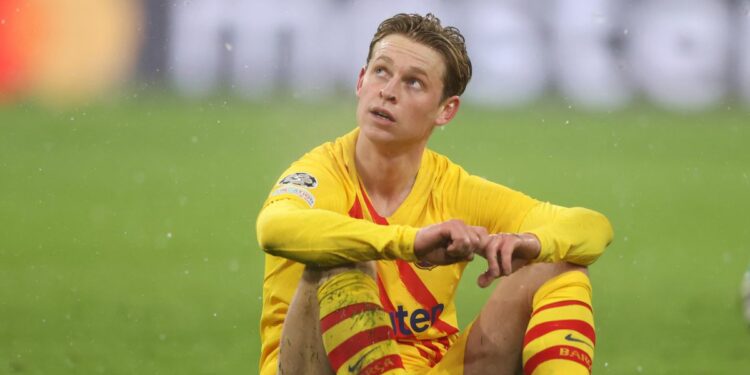 El padre de De Jong: "Sé que el Barça necesita dinero..."