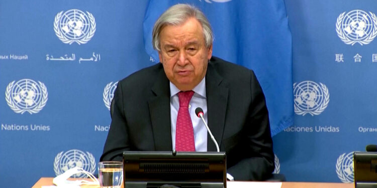 El secretario general de la ONU critica el “apartheid de viajes” al tiempo que muchos países prohíben el ingreso de viajeros procedentes de África por la variante ómicron