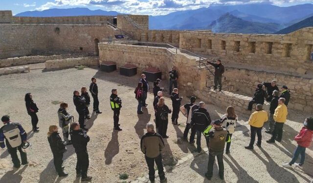 El sector turístico anticipa una mejor temporada de invierno, aunque los viajes internacionales tardarán en mejorar