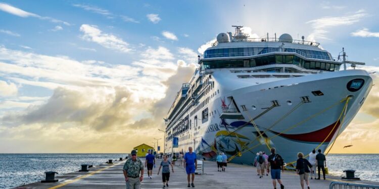 En un crucero, a Cartagena llegan 7 nuevos casos positivos de LA COVID-19
