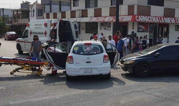 Fuerte choque en crucero de Madero; un lesionado