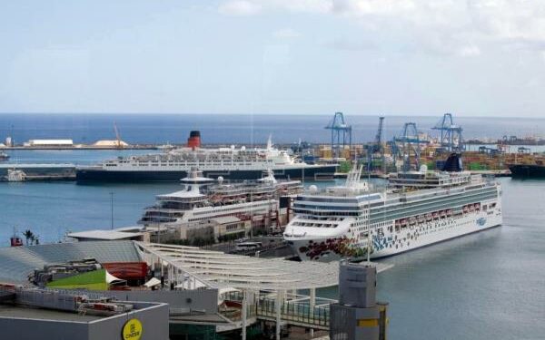 Grandes compañías de cruceros festejan la vuelta a la actividad en Las Palmas