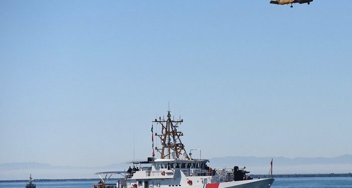 Mujer cae por la borda de un crucero