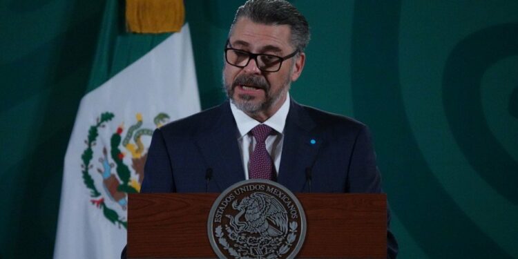Ingenieros y arquitectos piden a AMLO 'reflexionar' sobre decreto de obras