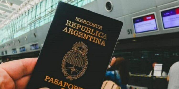 La demora en un trámite clave podría complicar los viajes al exterior