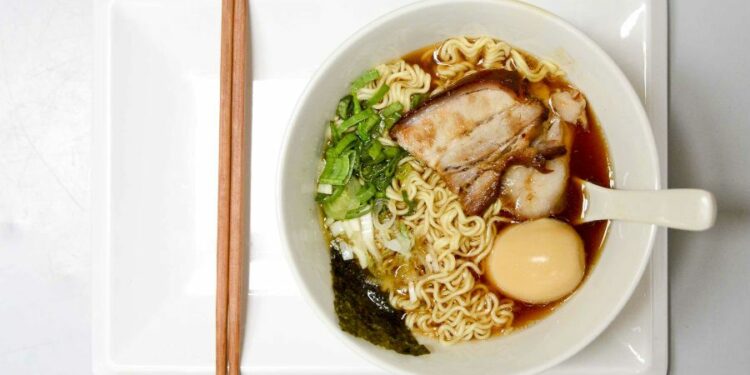 La guía definitiva de restaurantes para comer ramen en Santiago