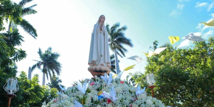 La imagen de la Virgen peregrina de Fátima realizará 14 viajes en 2022